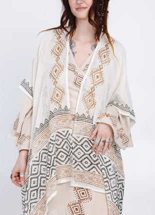 Nomad Chic poncho Gebroken wit